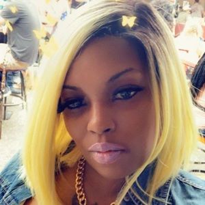 Meet your Posher, Tierra